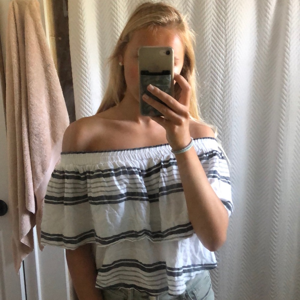 Off the shoulder top from ripcurl
